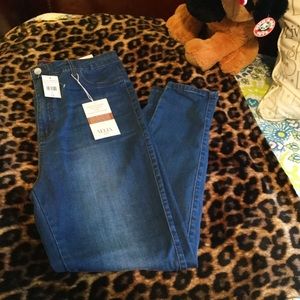 Fashion Nova Vella Perfect Skinny Jean